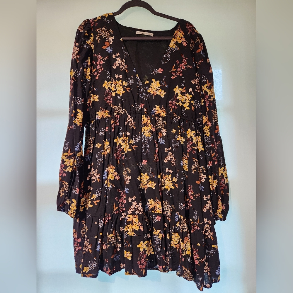 Abercrombie & Fitch Floral Long Sleeve Dress